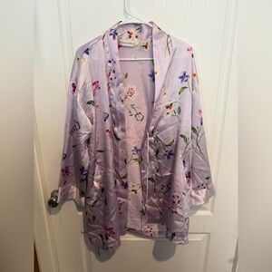 Victoria's Secret Lavender Floral Robe